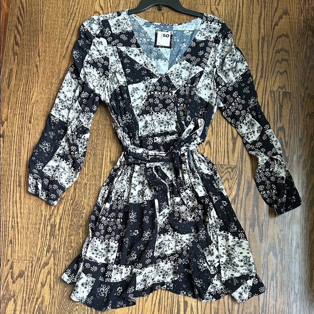 NWT XL SO Black and Cream Floral Dress